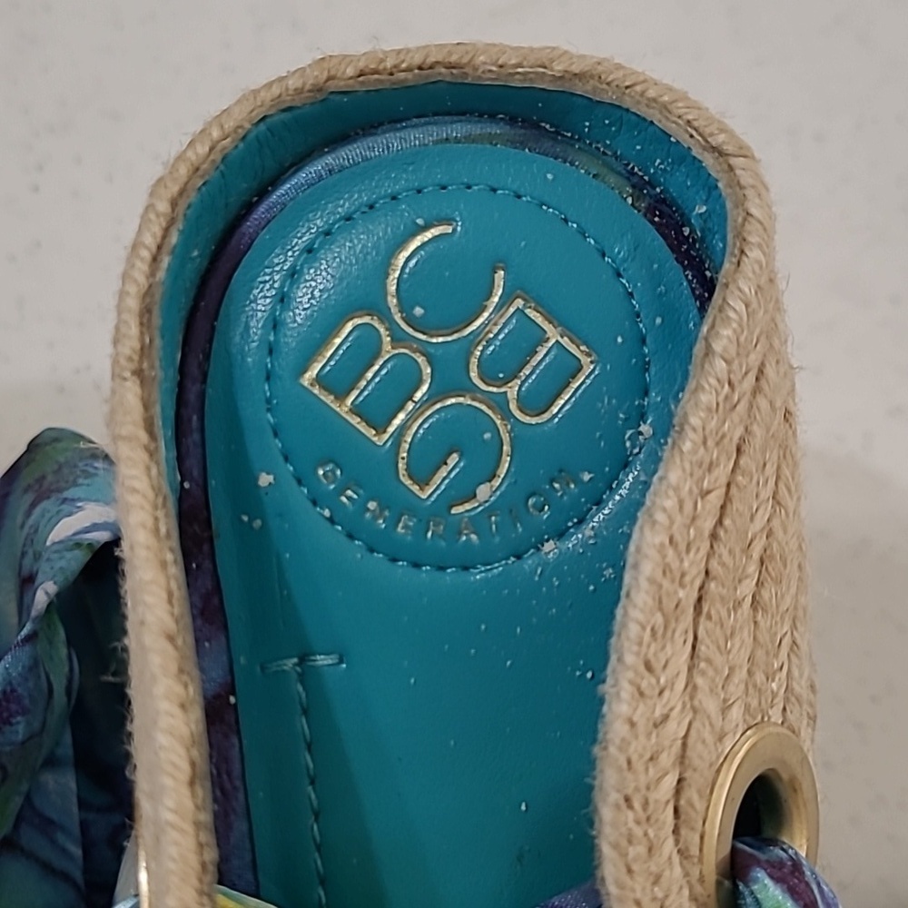 BCBGeneration RUBY Blue & Green Sandals with Ribbon Ankle Ties Size 9.5 - Picture 4 of 12